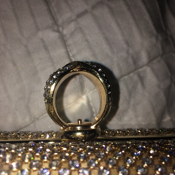 Gold & diamond accent ring finger clutch - Picture 5 of 7